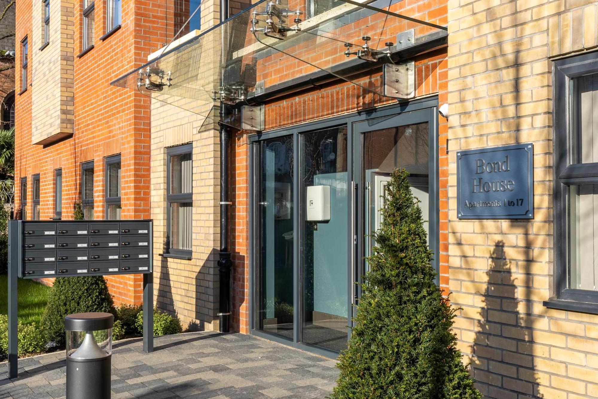 Bond House By Celador Apartments Reading Exterior foto